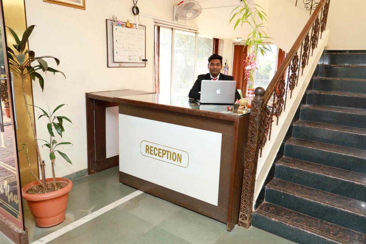 Hotel Manik Moti Lonavala Exterior foto